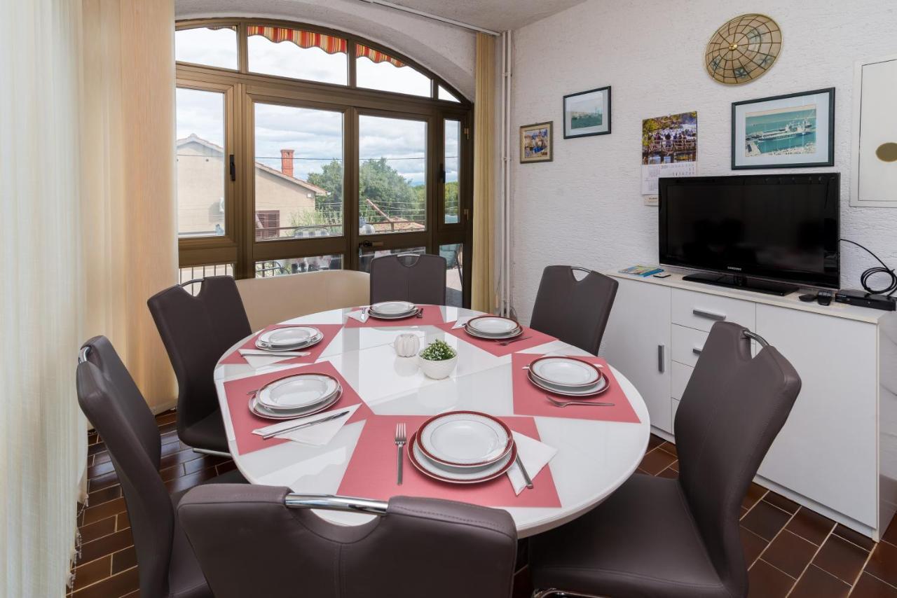Apartman Ana Bajcici Exteriör bild