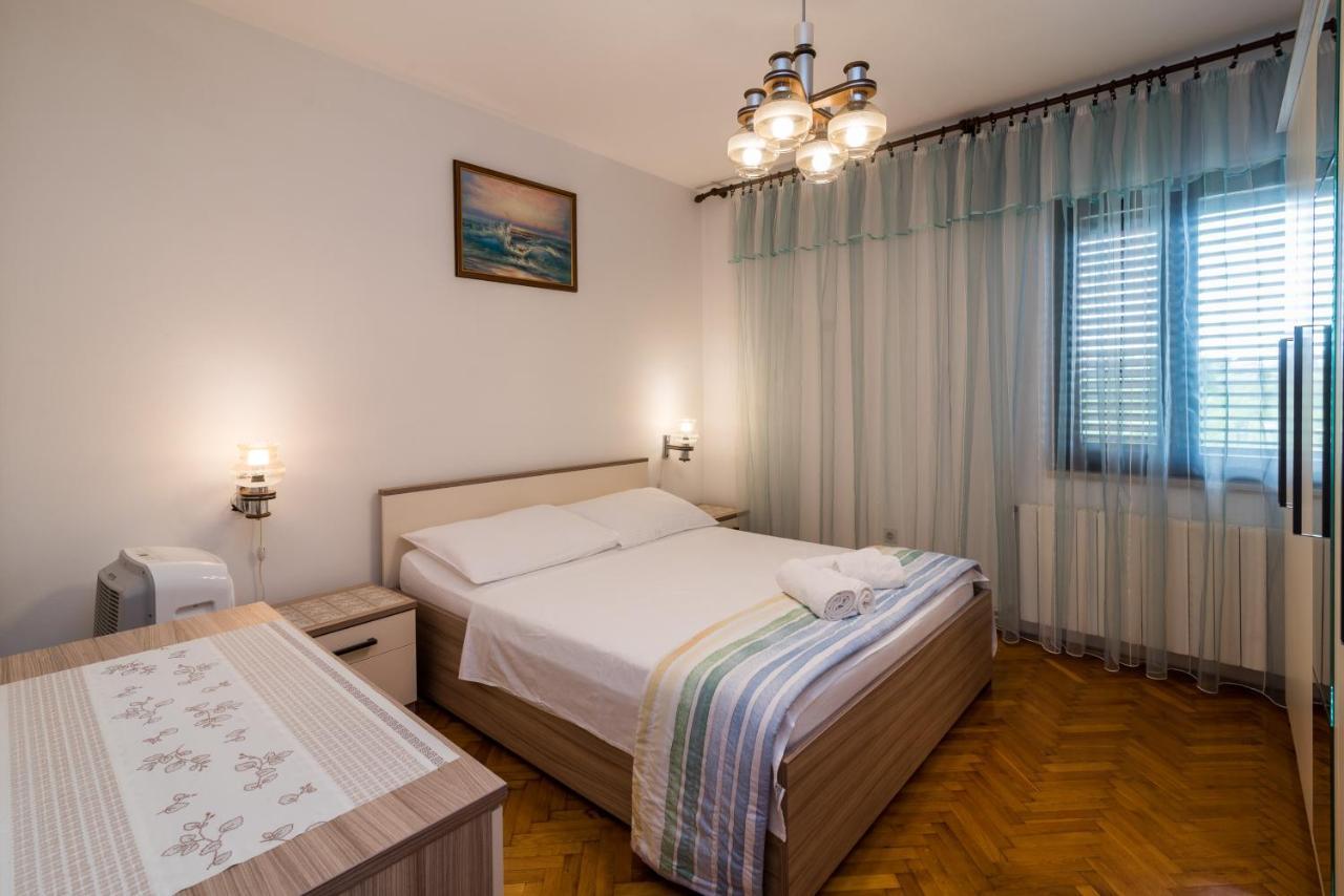 Apartman Ana Bajcici Exteriör bild